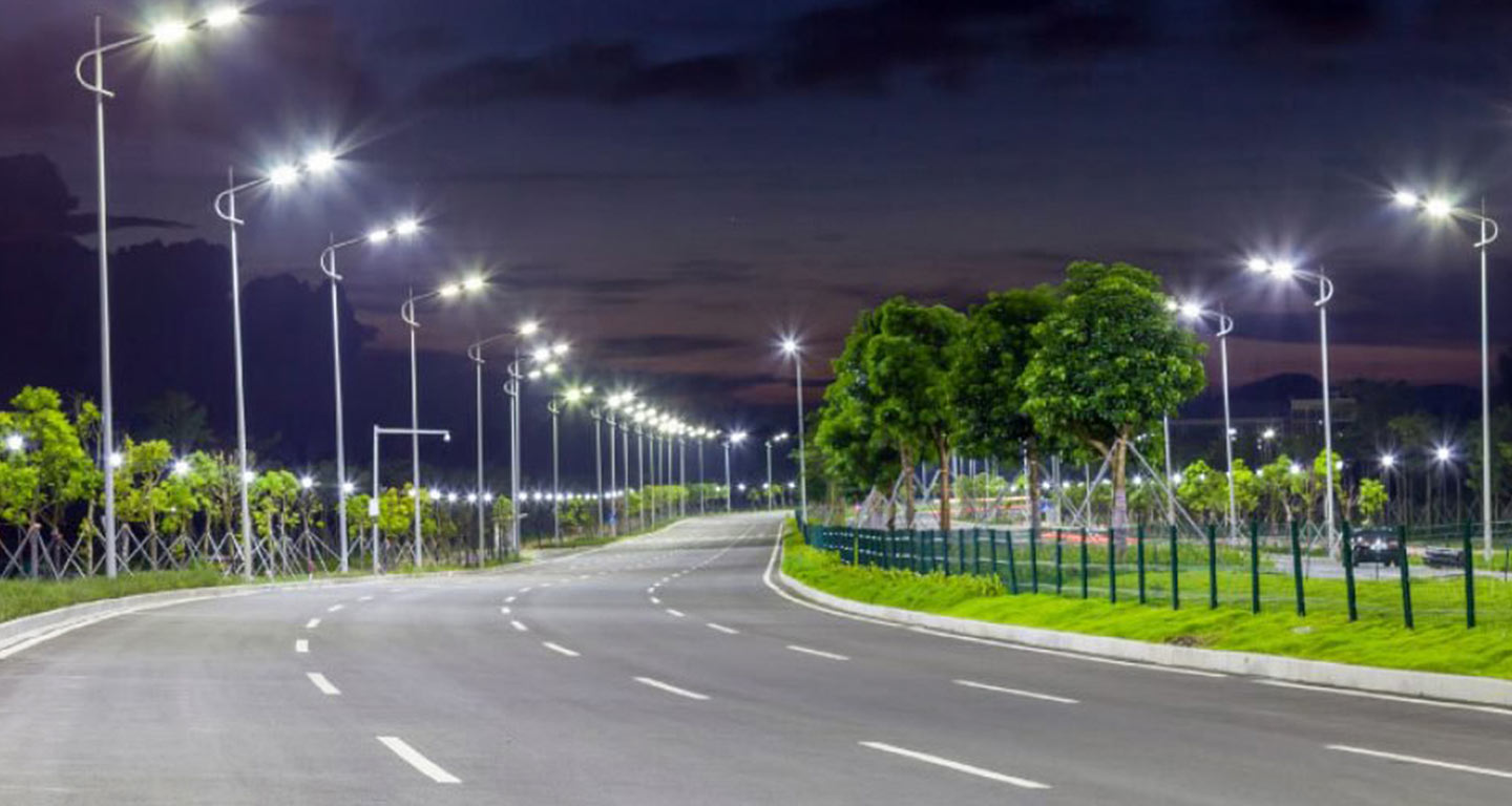 Alumbrado público, drenajes y pavimentación de calles