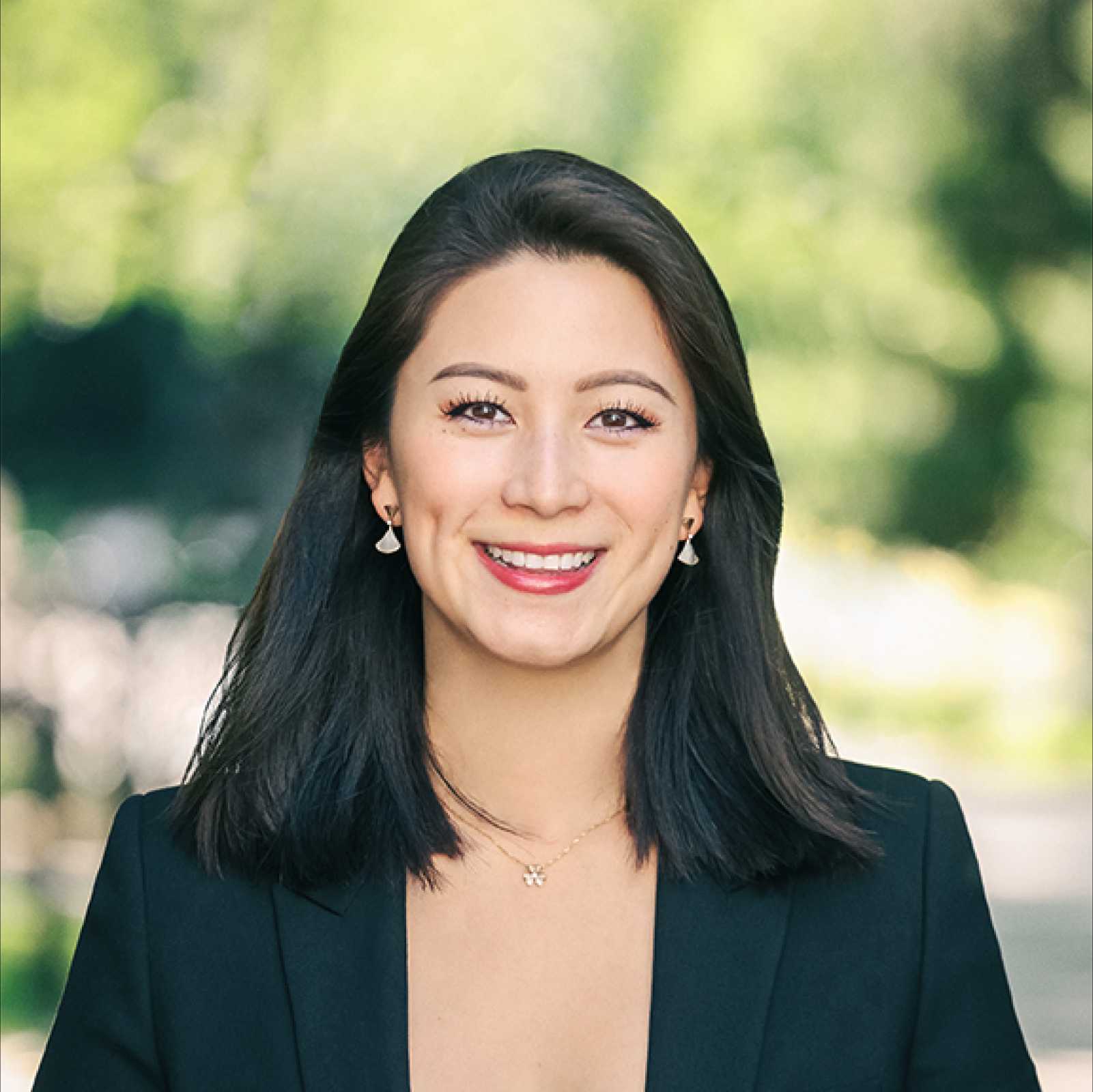 Maggie Wu, Compass real estate agent