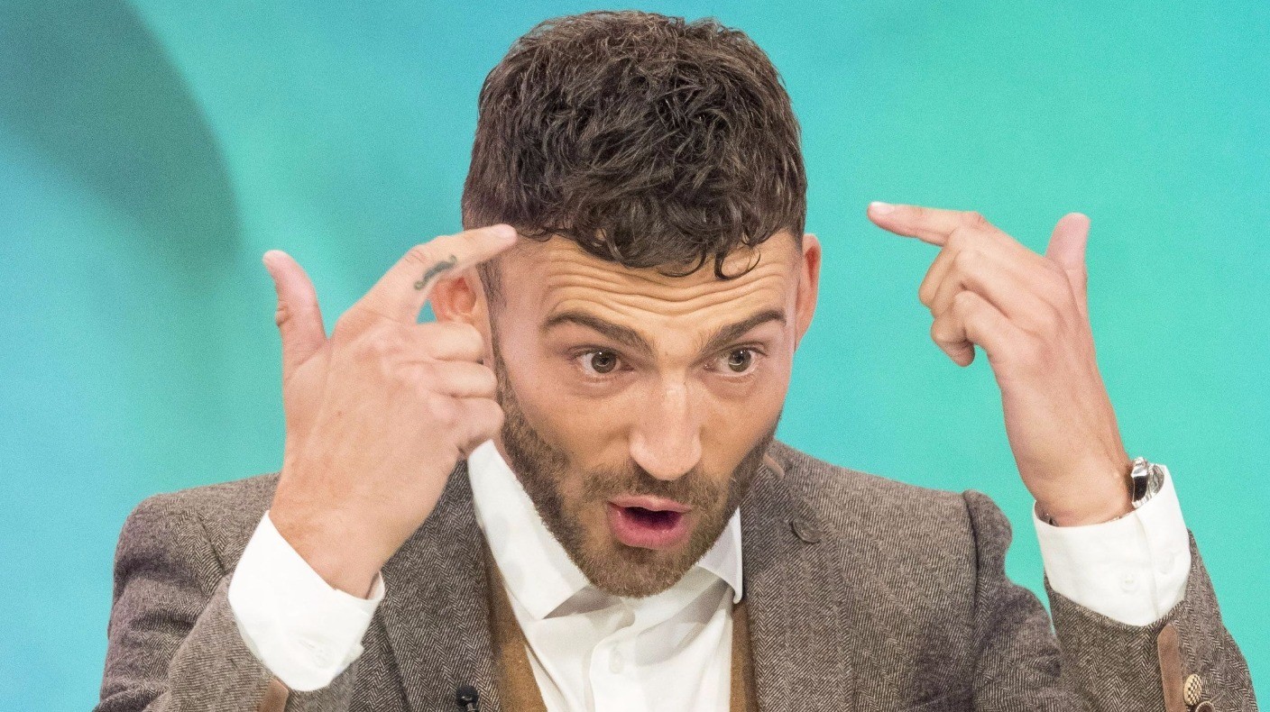 Jake Quickenden Says I Wanted To Sort An Insecurity Out As He Shows Off The Results Of His Hair Transplant Loose Women