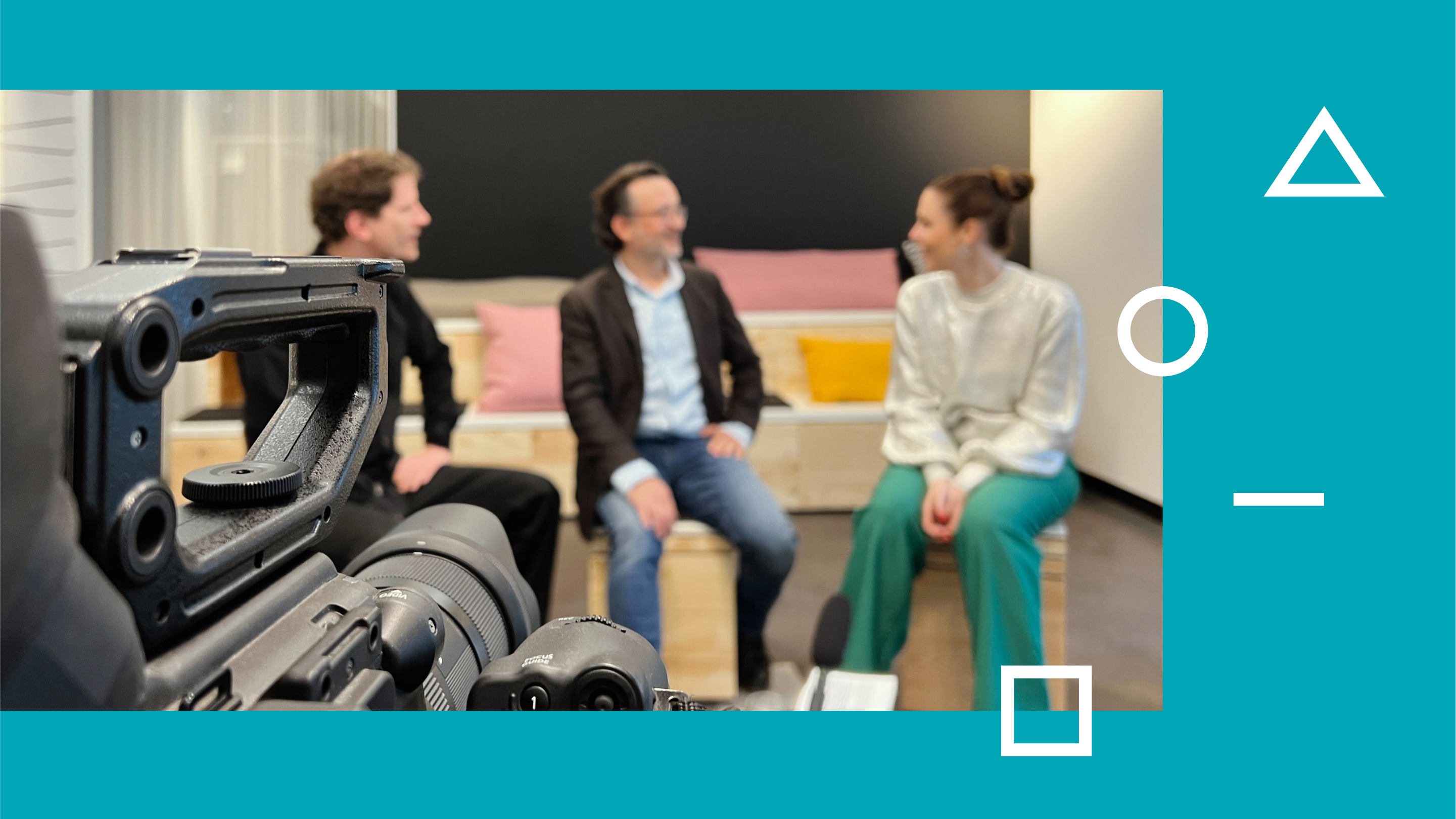 Kaan Karaca (Executive Technical Director) and Stephan Clasen (Technical Director) at denkwerk give an insight with the moderation from Chérine de Bruijn in our live lecture series.