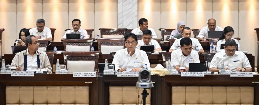 Menkeu Purbaya Bahas Kebijakan Bea Keluar Minerba dan PMN 2025 Bersama DPR