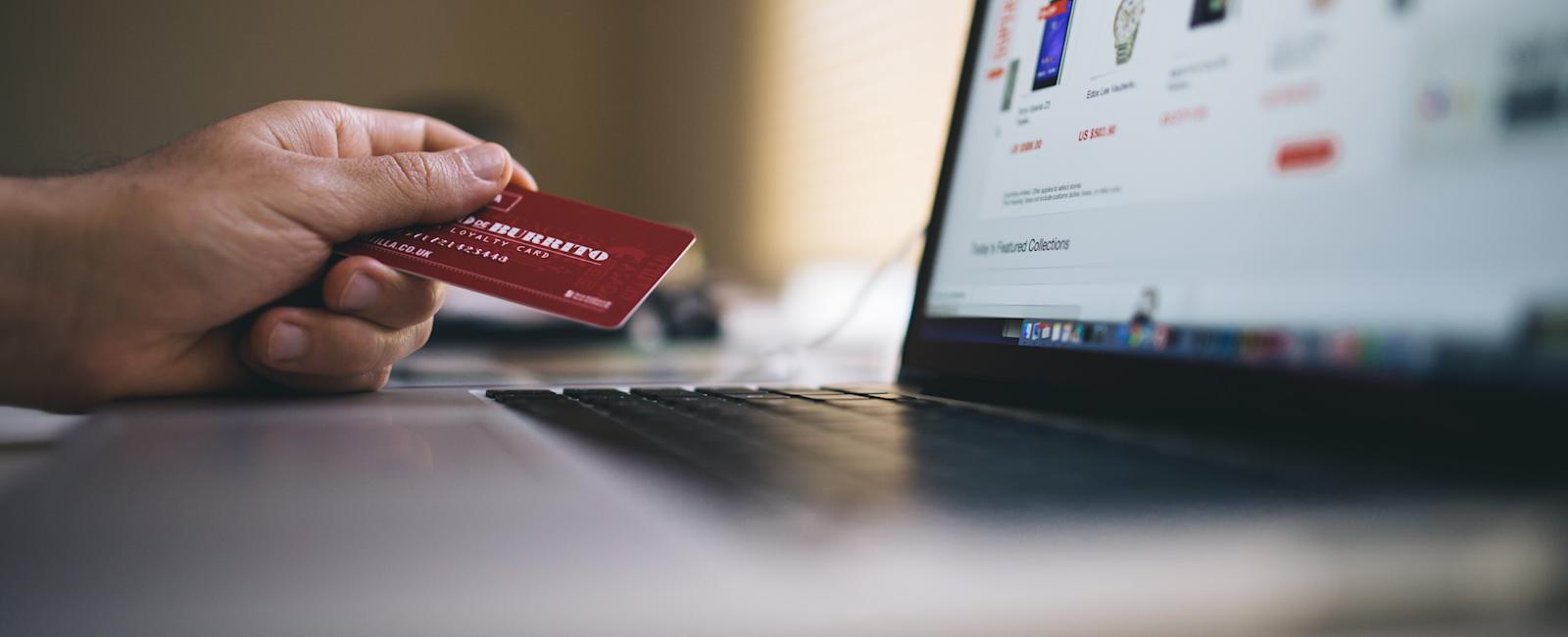 Mengenal Regulasi Pajak E-commerce
