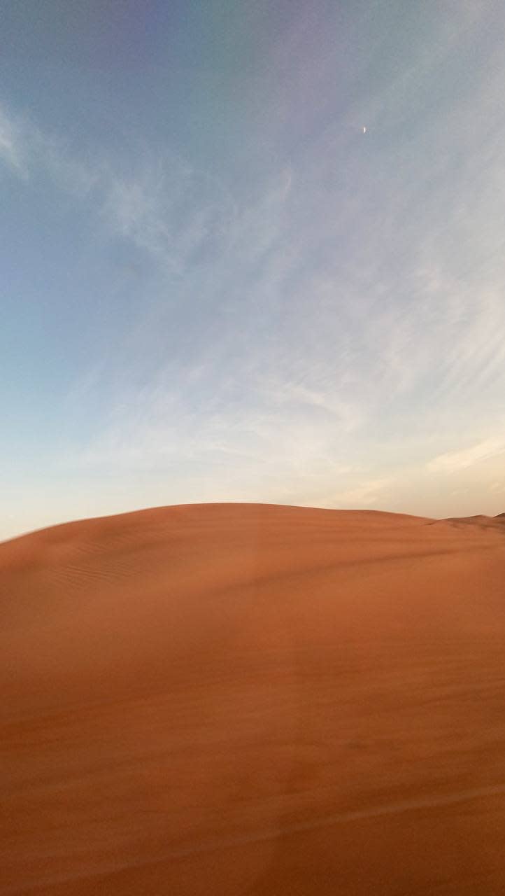 <title>Dubai Desert | Eugene R.</title>
