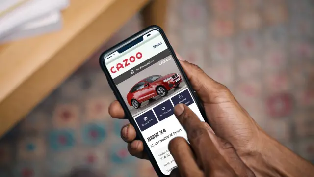 Auto online kaufen - Roter BMW X4 - Cazoo
