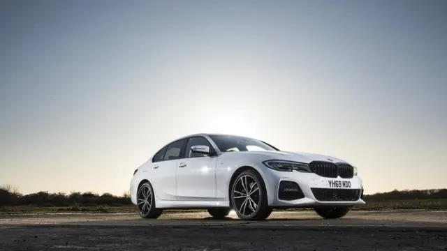 2020 BMW 330e m Sport [white] static