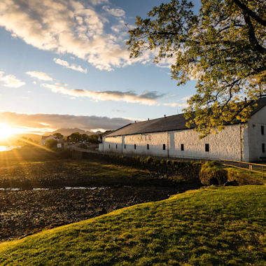 Talisker Single Malt Scotch Whisky Distillation Distillery