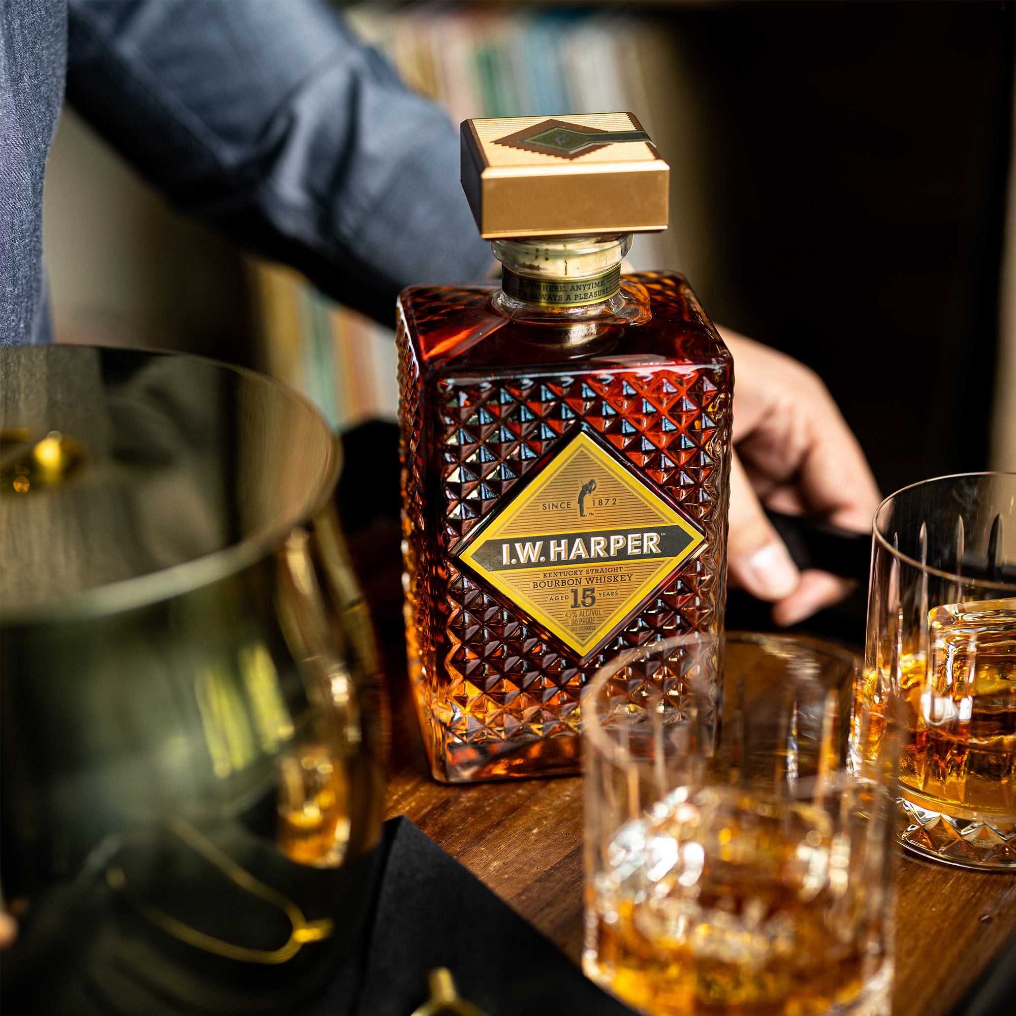 I.W. HARPER 15年 バーボンウイスキー I.W. Harper 15 Year Kentucky Straight Bourbon Whiskey (750