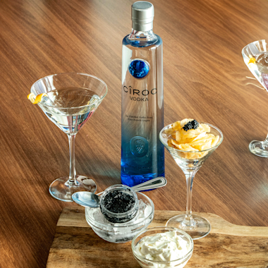 Ciroc-Vodka-Martini-Serve