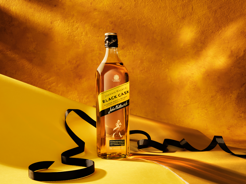 Johnnie Walker Black Cask | The Bar