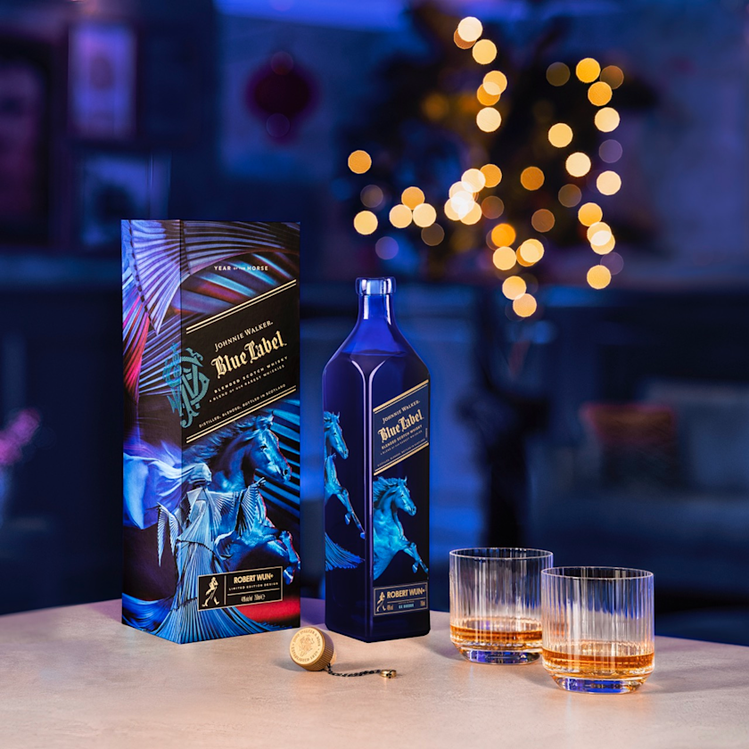 Johnnie Walker Year of the horse serve