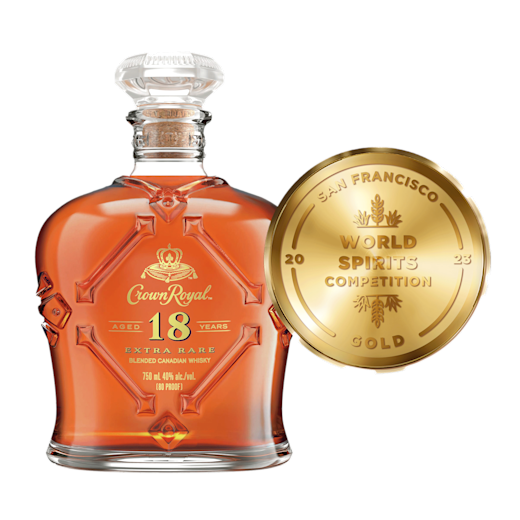 Crown Royal Aged 18 Years Extra Rare Blended Canadian Whisky AWARD
