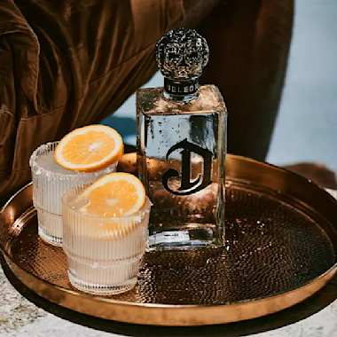 Deleon Blanco Bottle And Cocktails