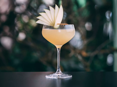Appletini Cocktail Recipe Hero