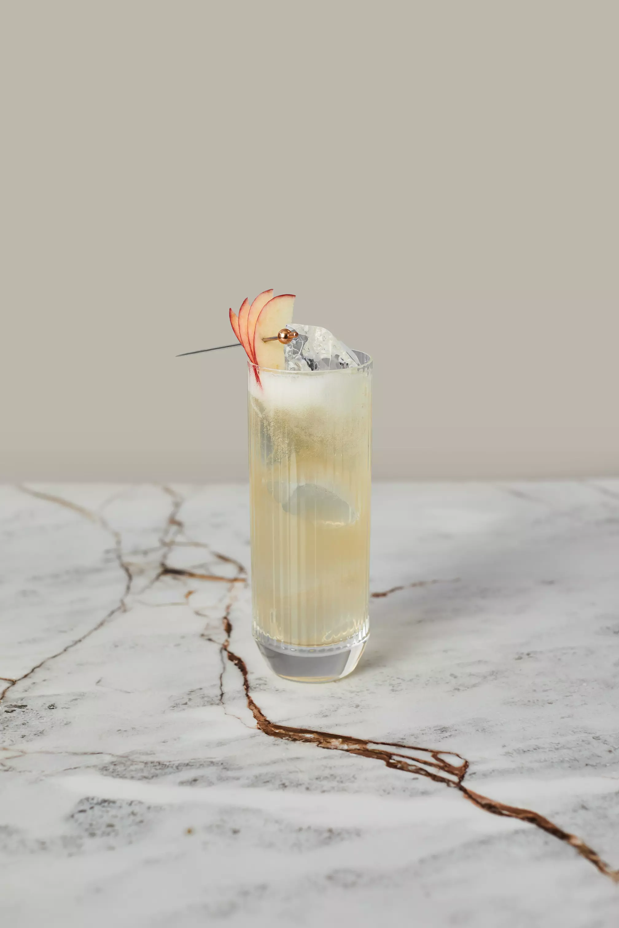 Non-alcoholic Apple Highball
