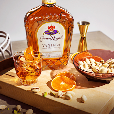 Crown-Royal-Vanilla Serve