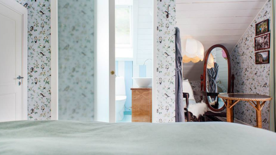 Web - 292 Aurland Room