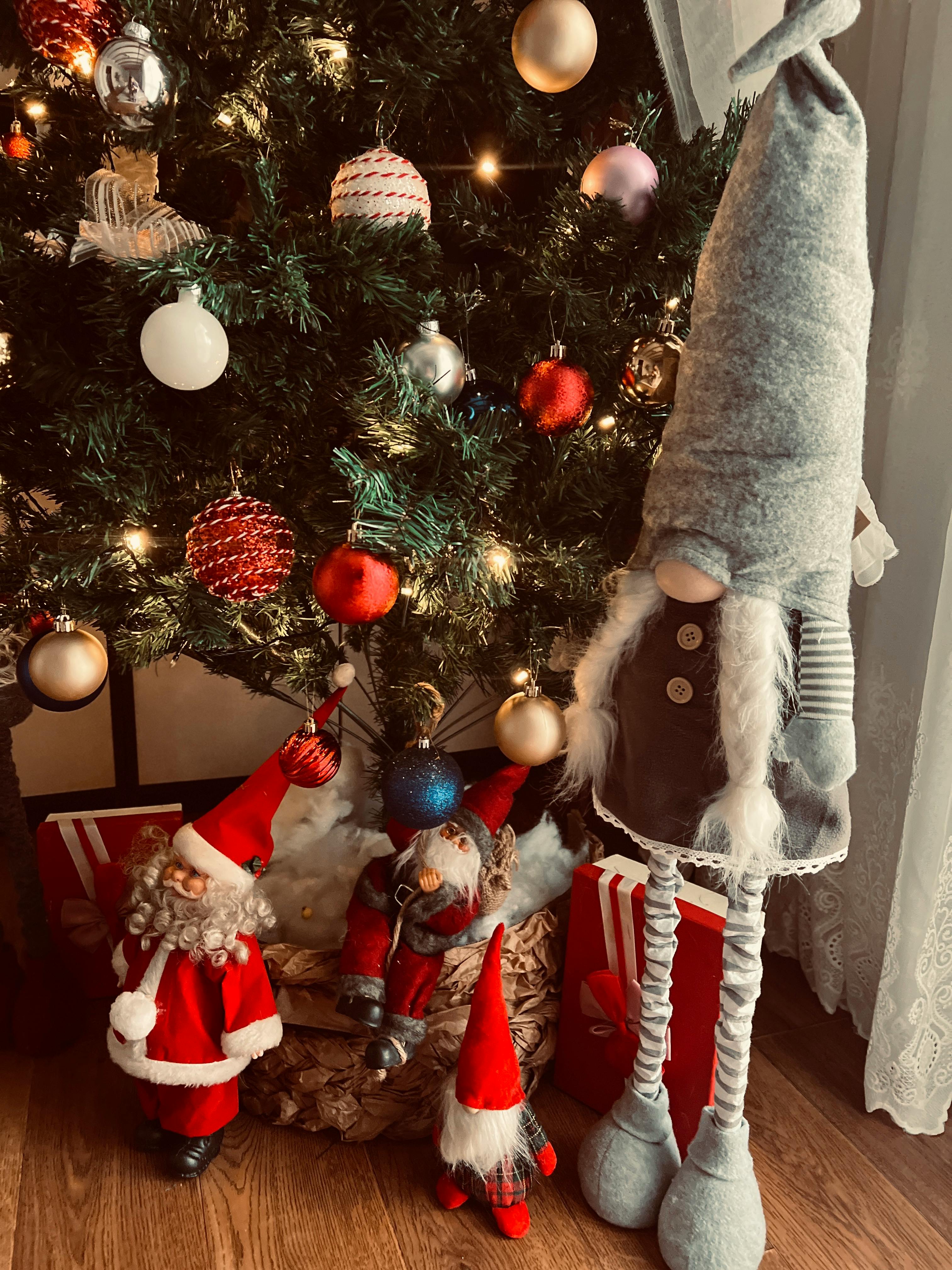 Christmas in Reykjavik-pexels-jylia-boblei-2156495873-35200912