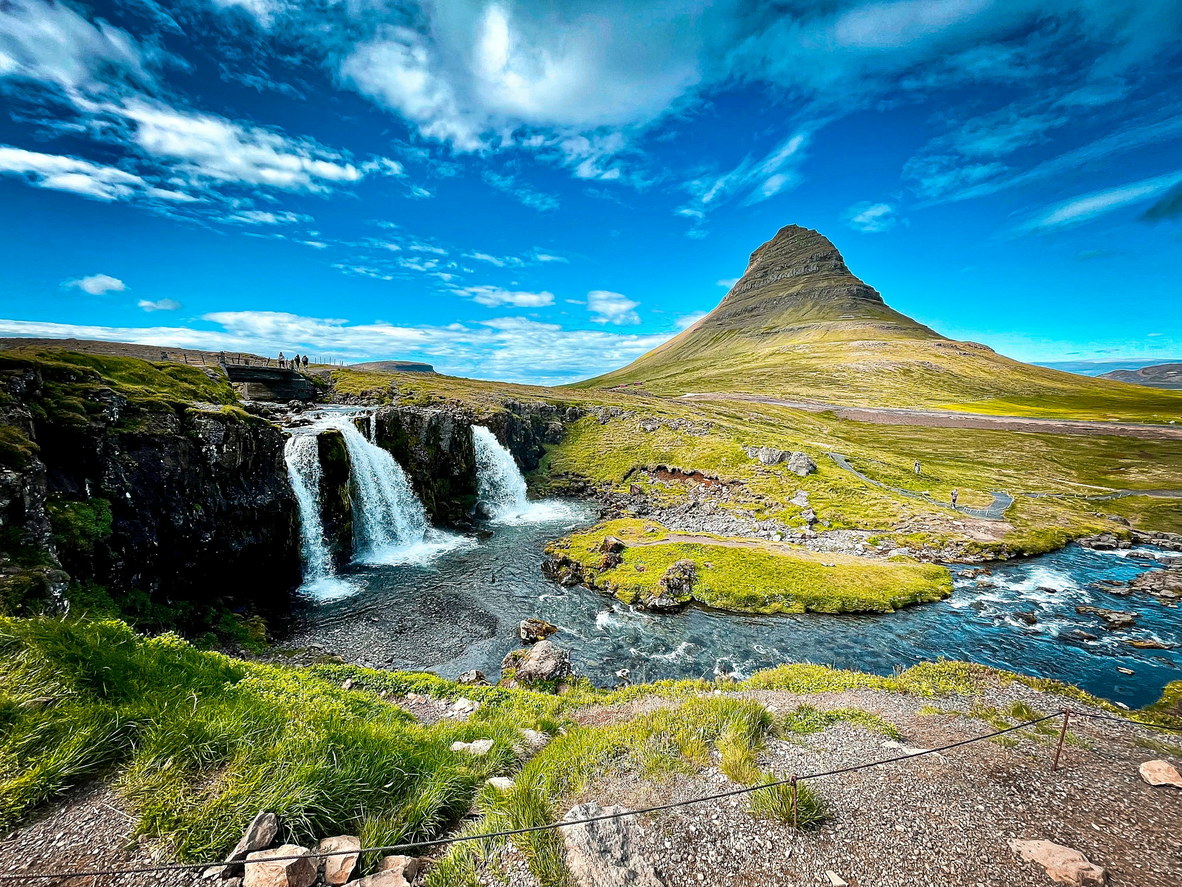 Iceland-Snæfellsnes peninsula-Kirkjufell Mountain-summer-wai-lok-chan-raCIcuWfuQk-unsplash