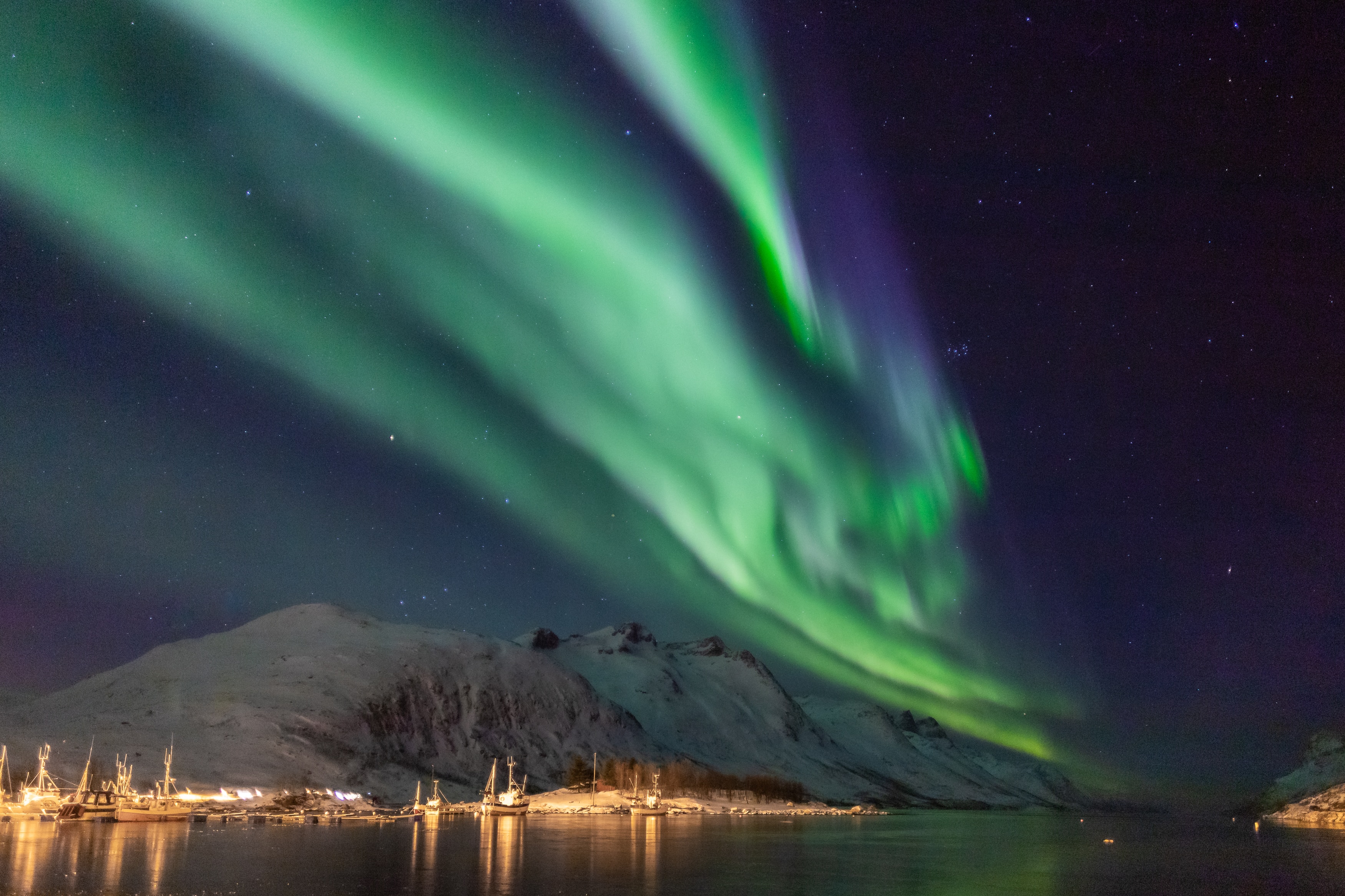 Tromso northern lights-unsplash