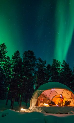 Glass Igloos for Northern Lights | 50 Degrees North