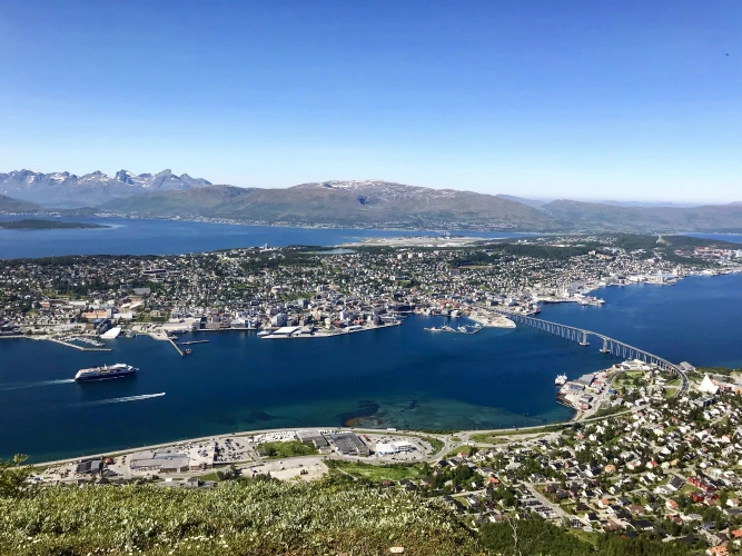 Øystein Knoph / Hurtigruten  