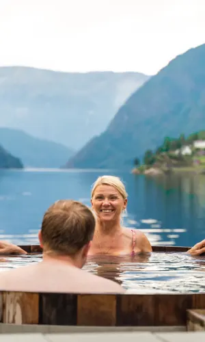 Visit Hardangerfjord - Brakanes Hotel