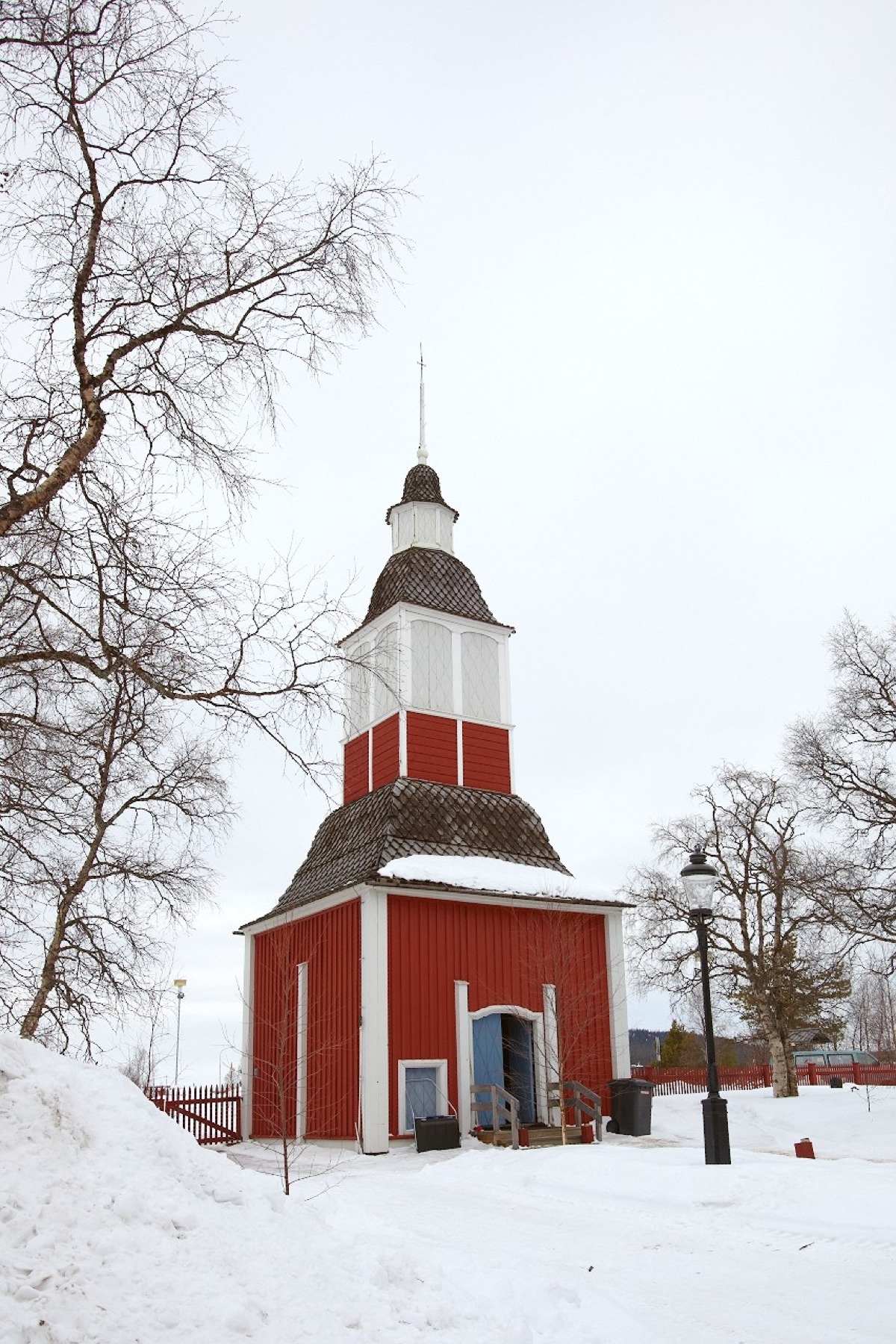 IAS001-sweden-kiruna-in-spring-old-church