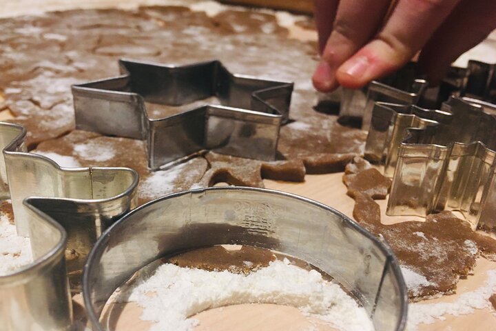 Tallinn Private Christmas Tour & Gingerbread Making Workshop