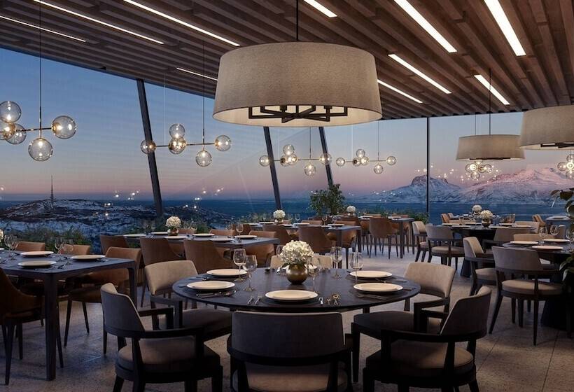 Wood Hotel 