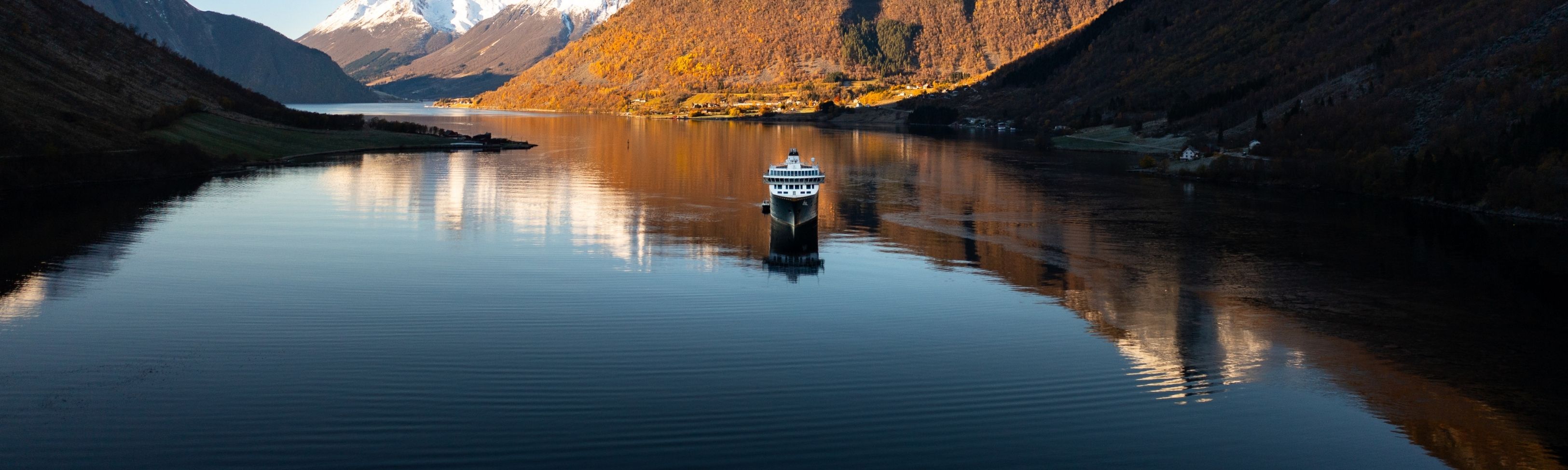 Web banner - Havila 0125 Hjørundfjord-©Oclin