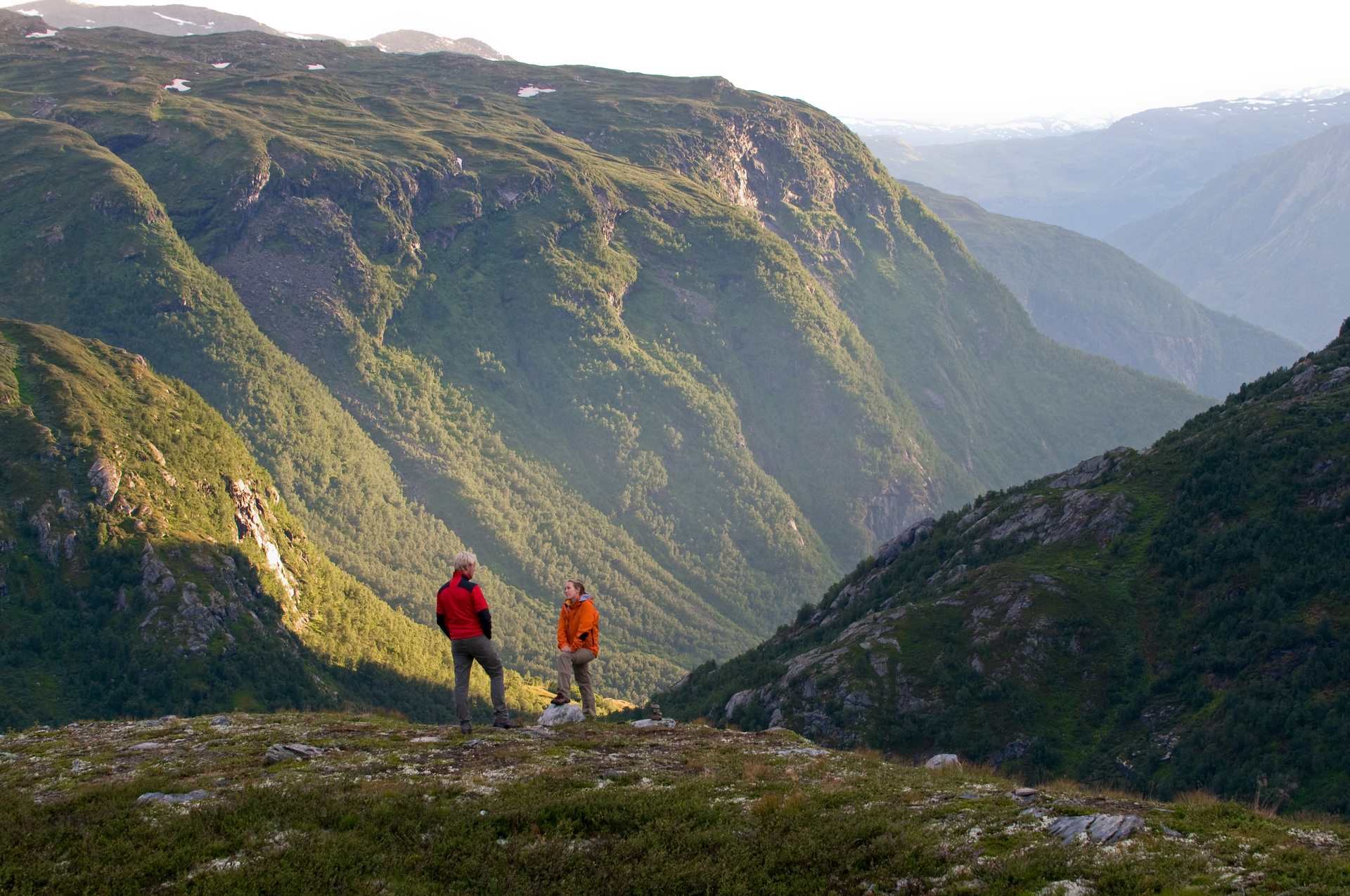 Norway hiking Jotunheimen CH - VisitNorway.com (1)