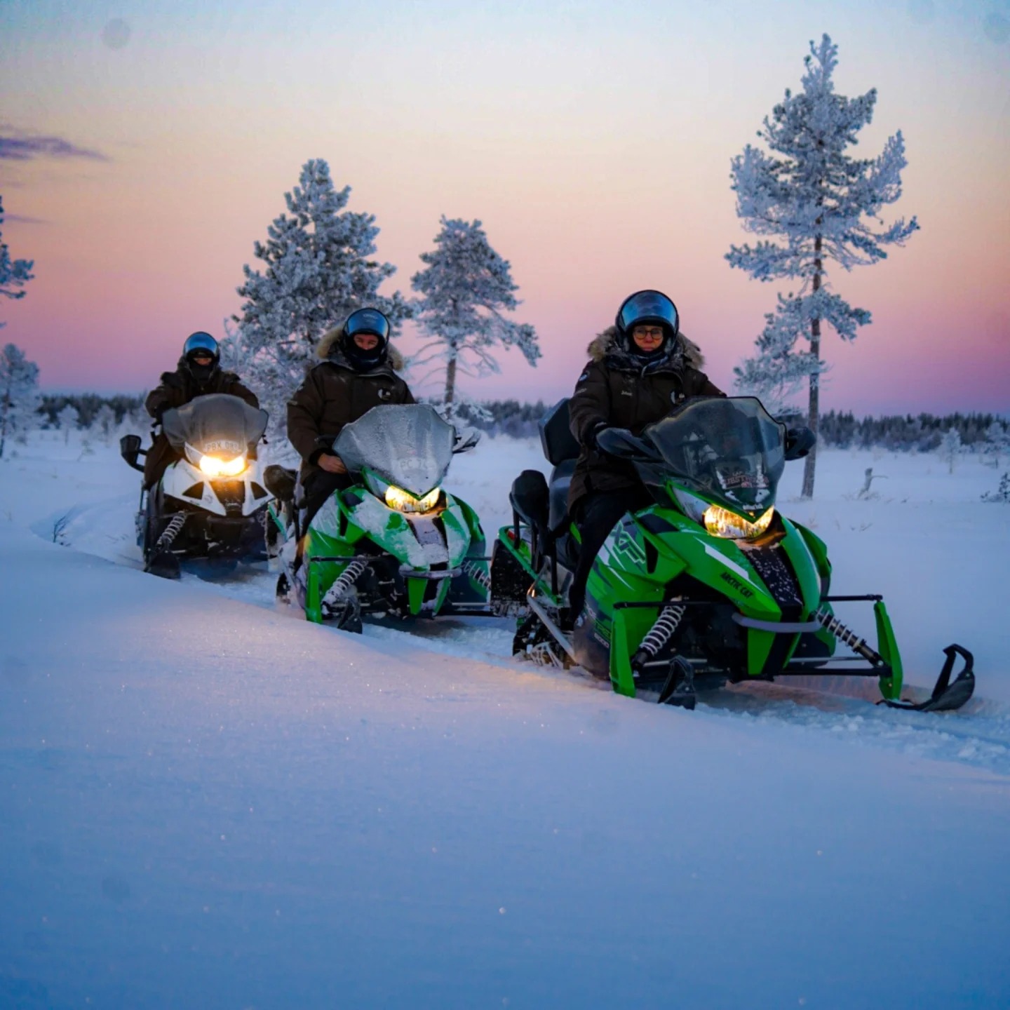 Snomobiling at Lapland Guesthouse