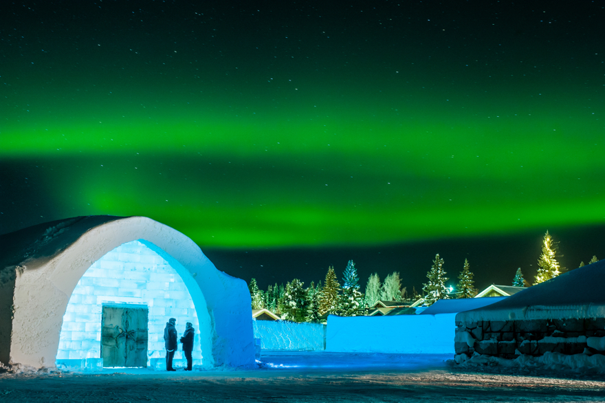 large icehotel-northern-lights