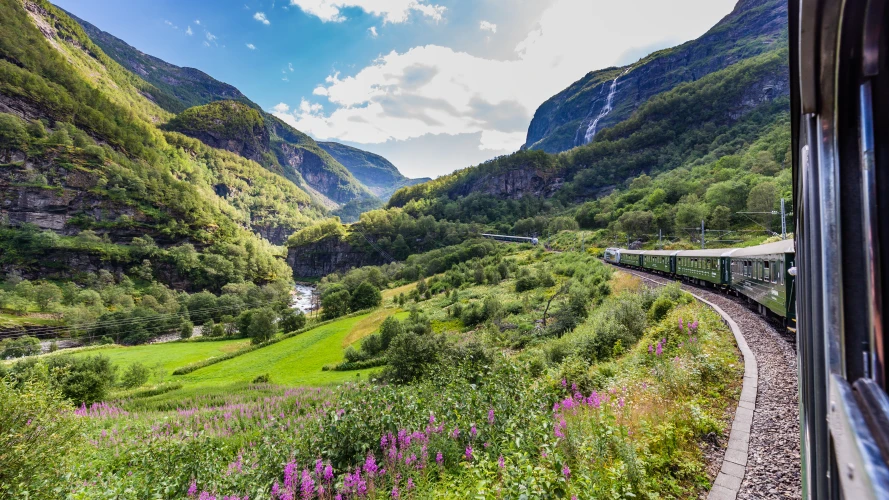 scenic rail journeys norway
