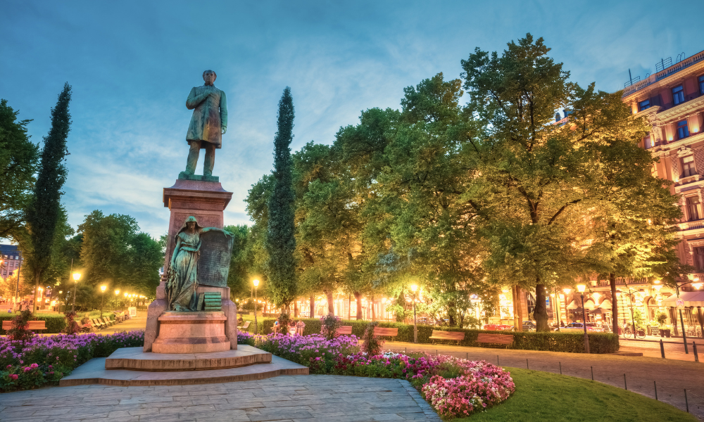 03-Esplanade-Park-helsinki-finland