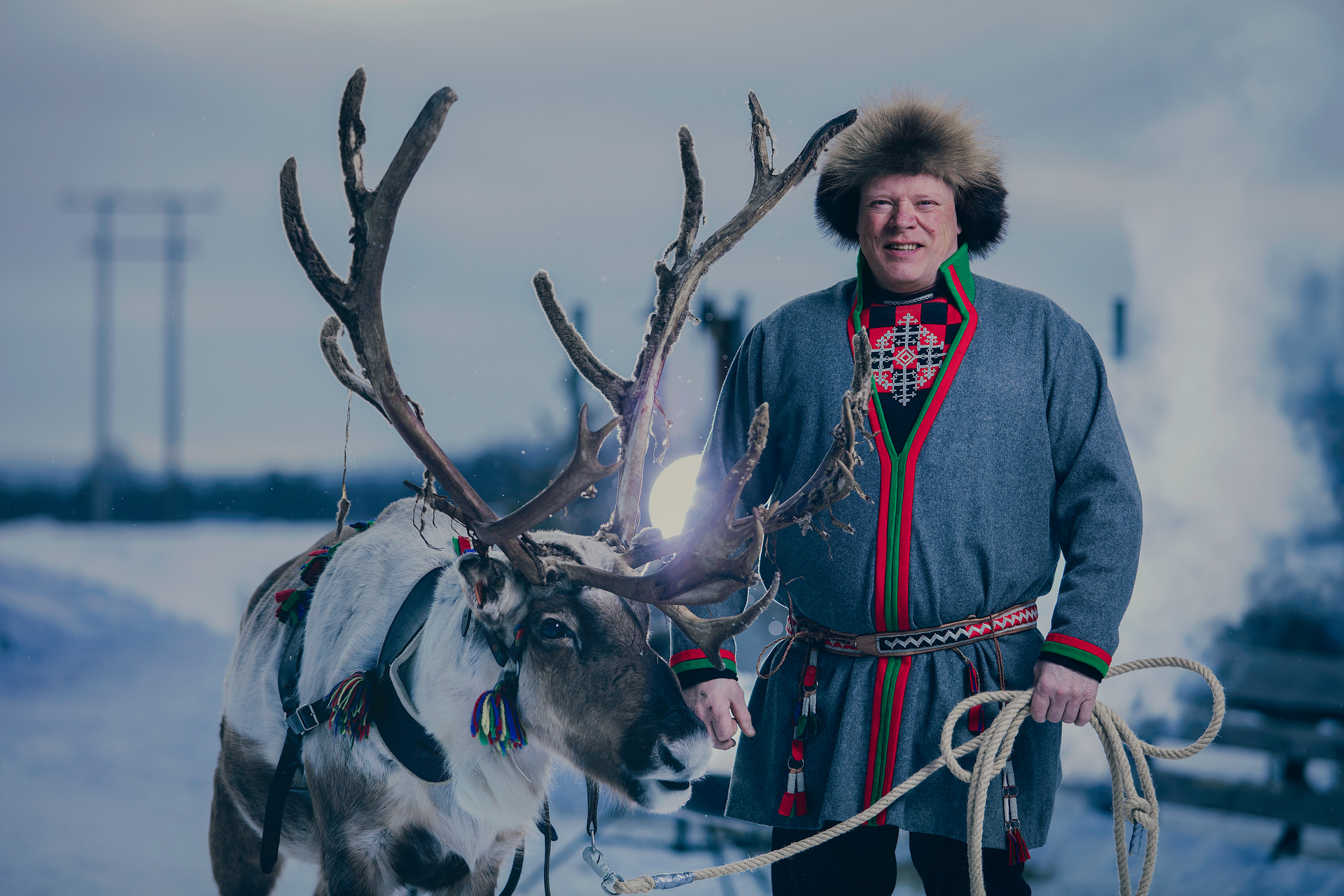 Norway Rørosrein - Sami man with reindeer credit Tom Gustavsen - Rørosrein