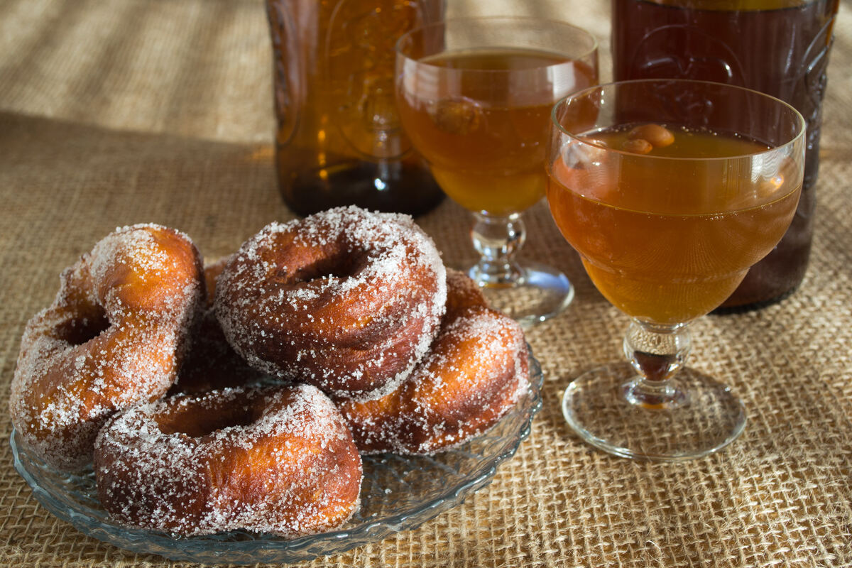 Vappu May Day doughnuts mead Credit Vastavalo Päivi Niemi