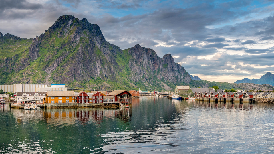 Newsletter banner - 50DN Summer Journey in Northern Norway and Lofoten Tour - Svolvær