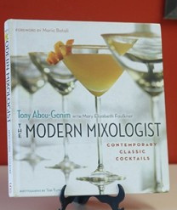 Imagem do livro Modern Mixologist 