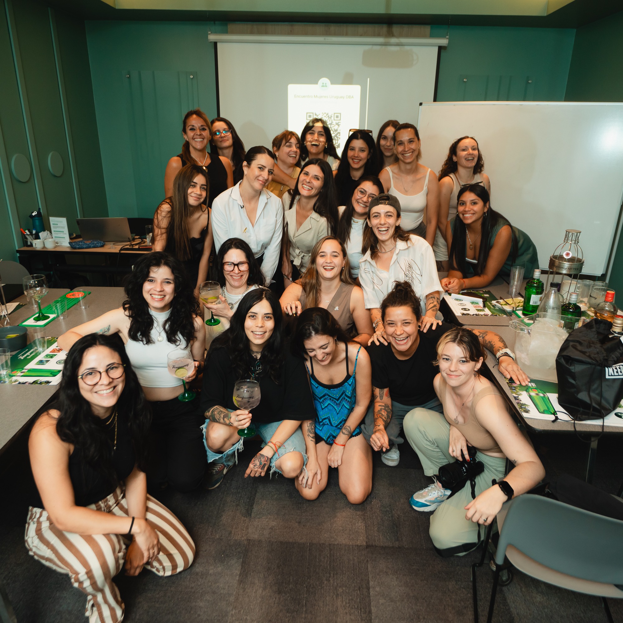 GRUPO MUJERES BARTENDER URUGUAY