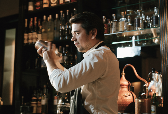 Habilidades y herramientas de bartender
