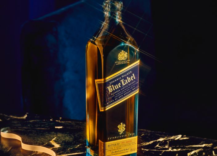Johnnie Walker blue label bottle with display box and whisky glass