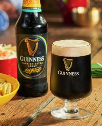 our top pro-tips for pouring guinness from a bottle