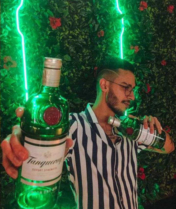 Imagem do bartender Gabriel Yago
