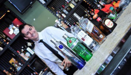 Fernando Rodriguez experto bartender