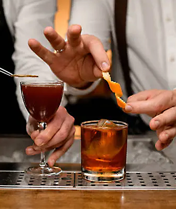 Image of garnishing cocktails