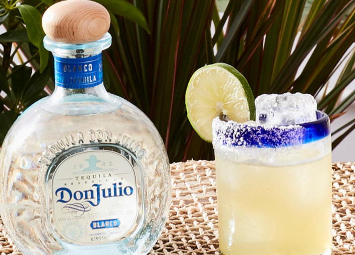 Don Julio Flasche mit Margarita-Cocktail