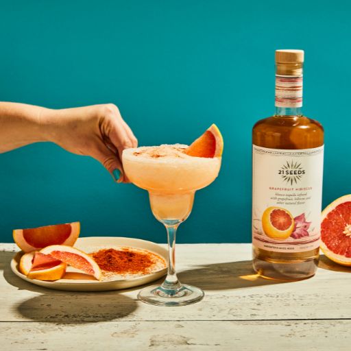 Margarita Frozen decorada con pomelo.  