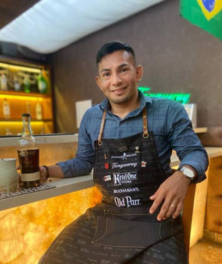 Imagem do bartender Ivan Siqueira