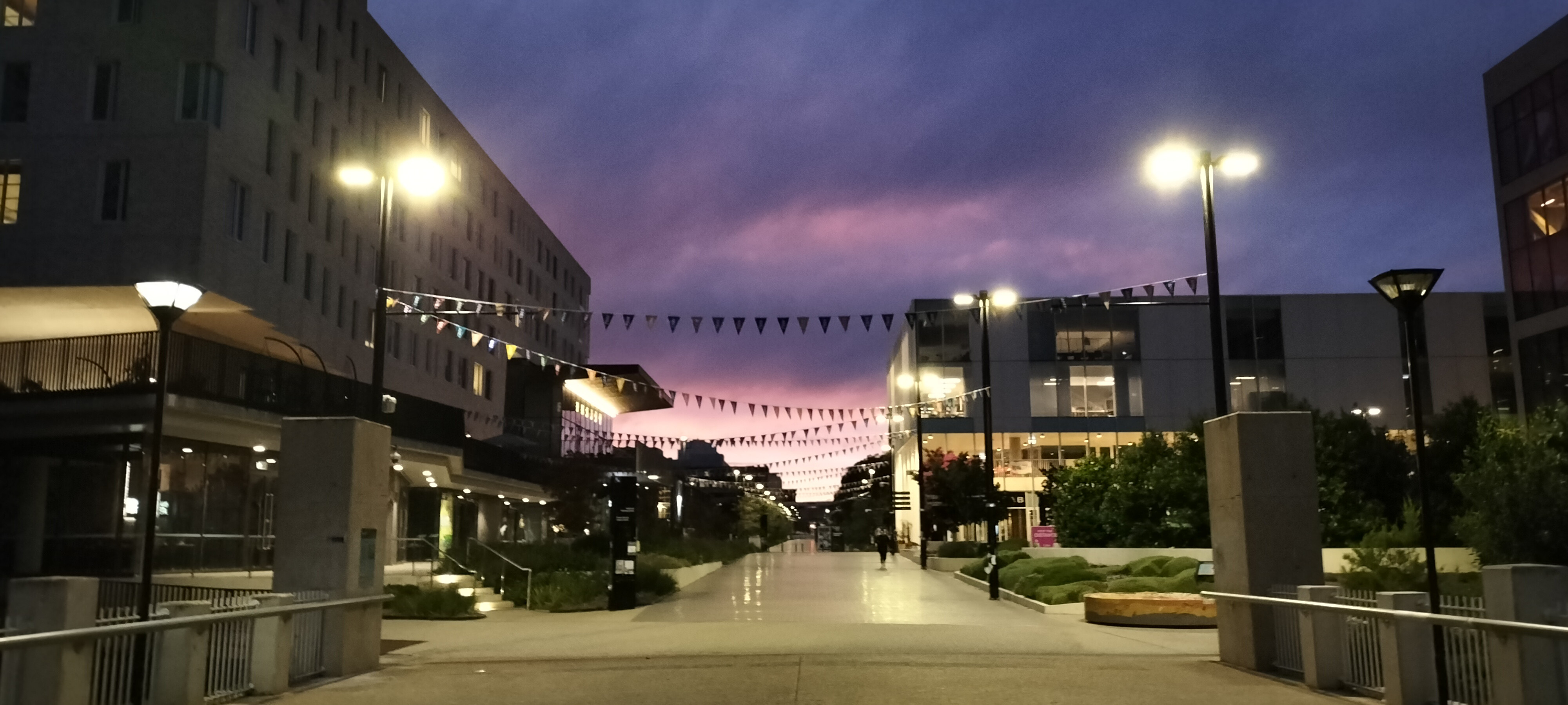 Dawn at Australian National Univeristy Kambri precinct